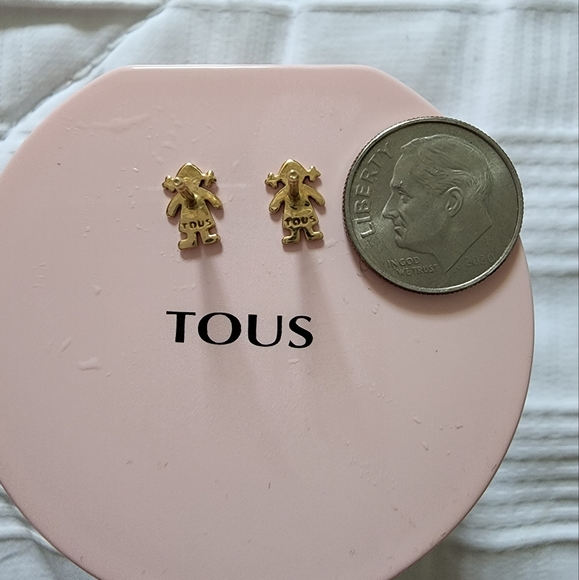 Tous sweet dolls motif girl gold earrings - Picture 2 of 6